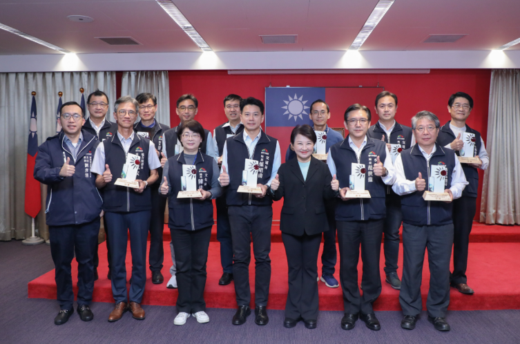 臺中市簡政創新大突破！科技助力地政改革 市民權益更有保障
