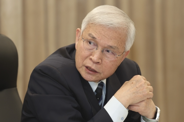 交屋潮將至！央行總量管制惹議　房貸難申請　專家籲差異化調整政策