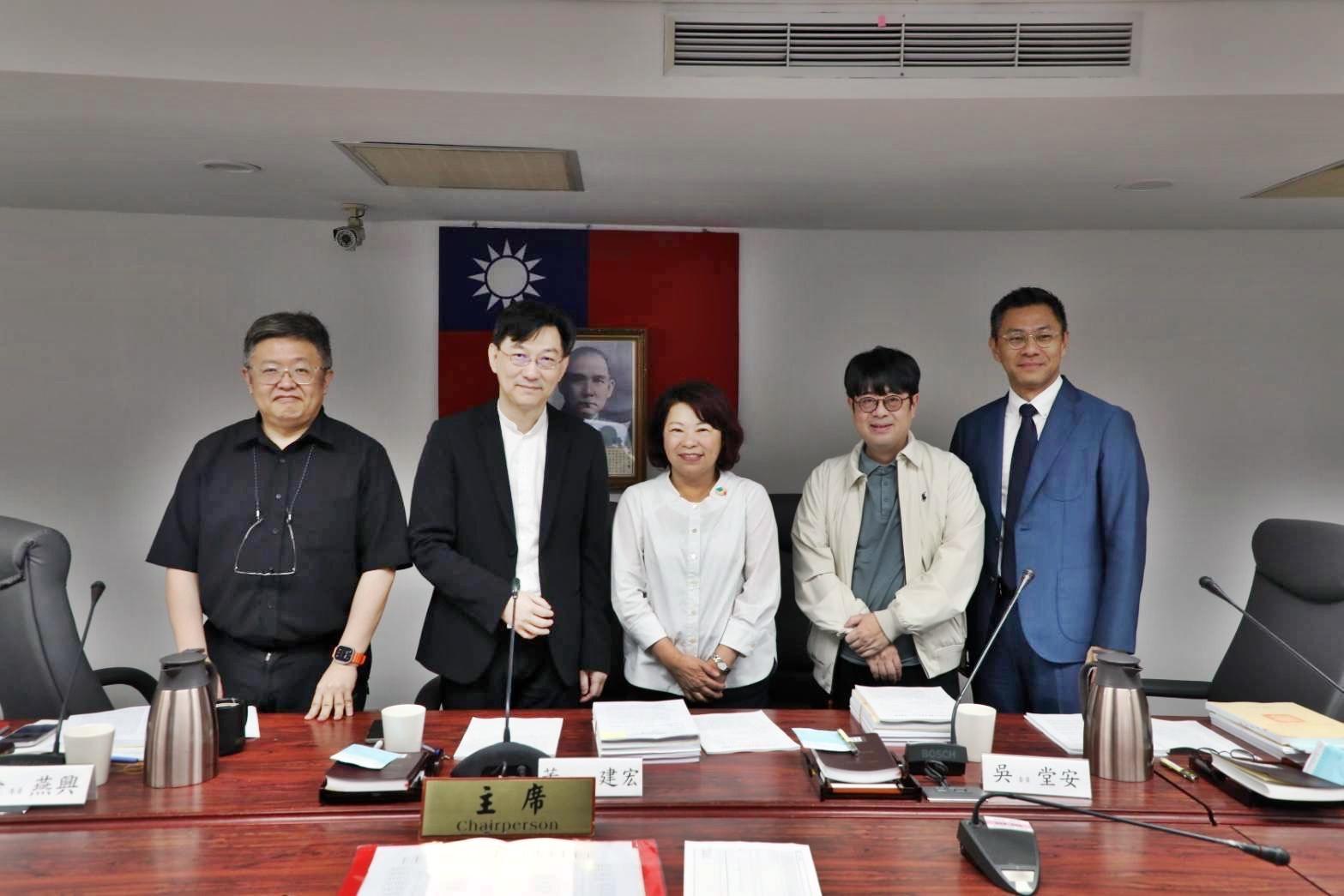 嘉義市長黃敏惠北上內政部成功爭取北港路個案變更續審！城市發展再向前行