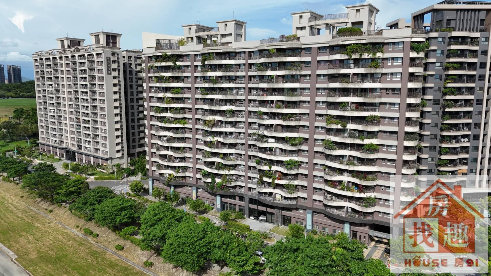 楠梓德賢商圈高大特區|福懋樹河院|高雄厝兩房車位