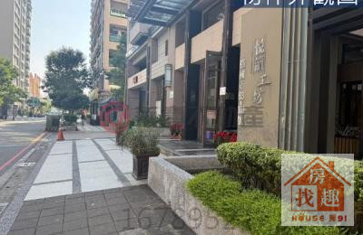 悅讀工坊|R13農十六輕軌站旁|新整理3房車位