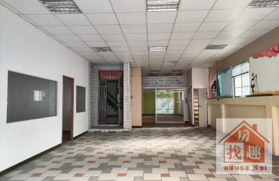 仁武澄清湖特區｜臨路邊間大地坪透天